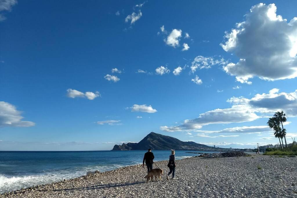 Beachfront Apt! Ac - Pool - Parking Διαμέρισμα Αλτέα Εξωτερικό φωτογραφία