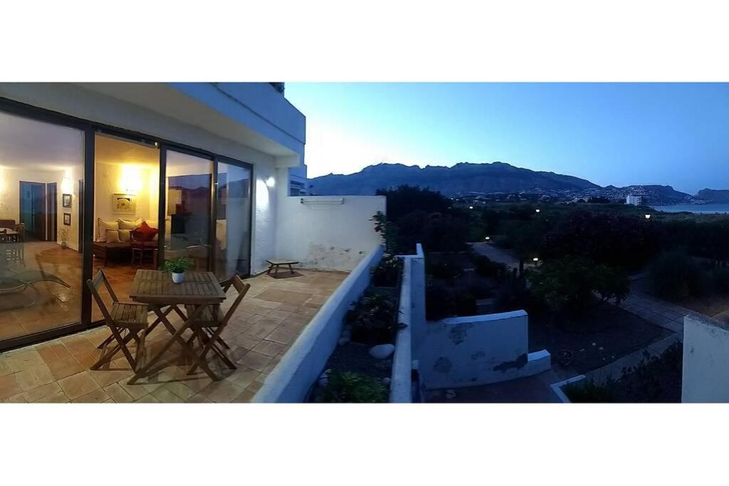 Beachfront Apt! Ac - Pool - Parking Διαμέρισμα Αλτέα Εξωτερικό φωτογραφία